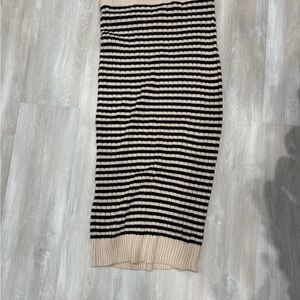 Le Lis Black and Cream Striped Pencil Skirt